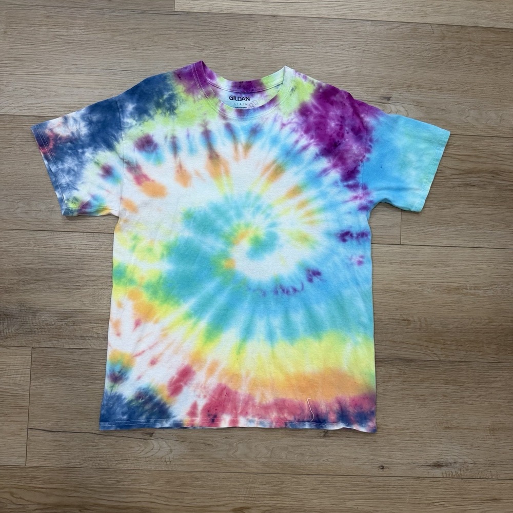 Gildan Tye Die Rainbow Spiral T-Shirt Men's Large Multicolor  Festival Hip